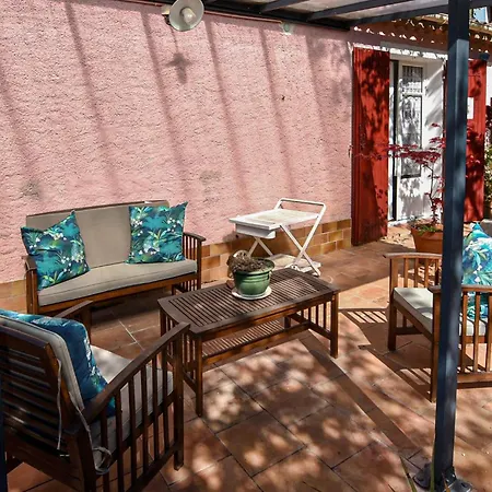 2 Bedroom In Holiday home