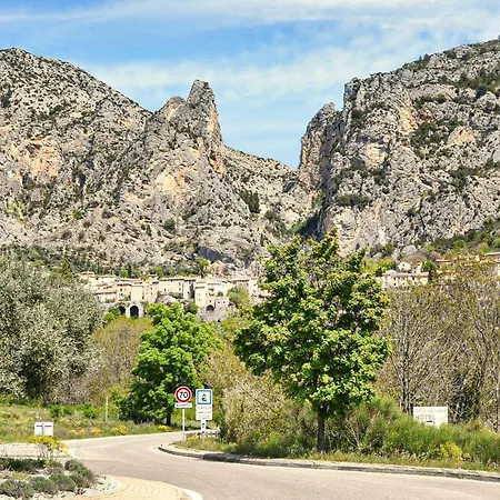 2 Bedroom Lovely Home In Moustiers-Sainte-Marie